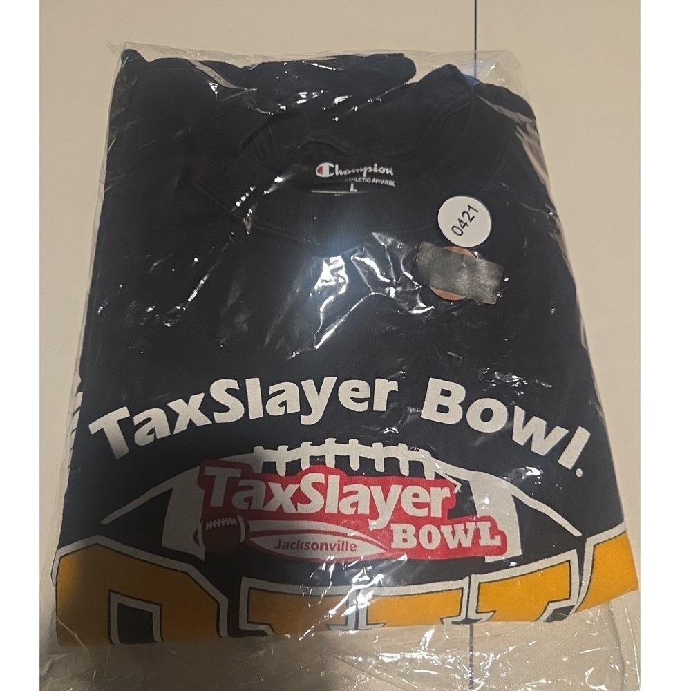 Champion Iowa Hawkeyes 2015 TaxSlayer Bowl Long Sleeve Black T-Shirt Men's Large - Picture 8 of 8